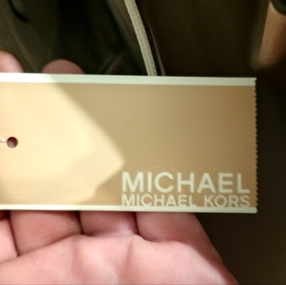 Michael Kors purse - Picture 6 of 7